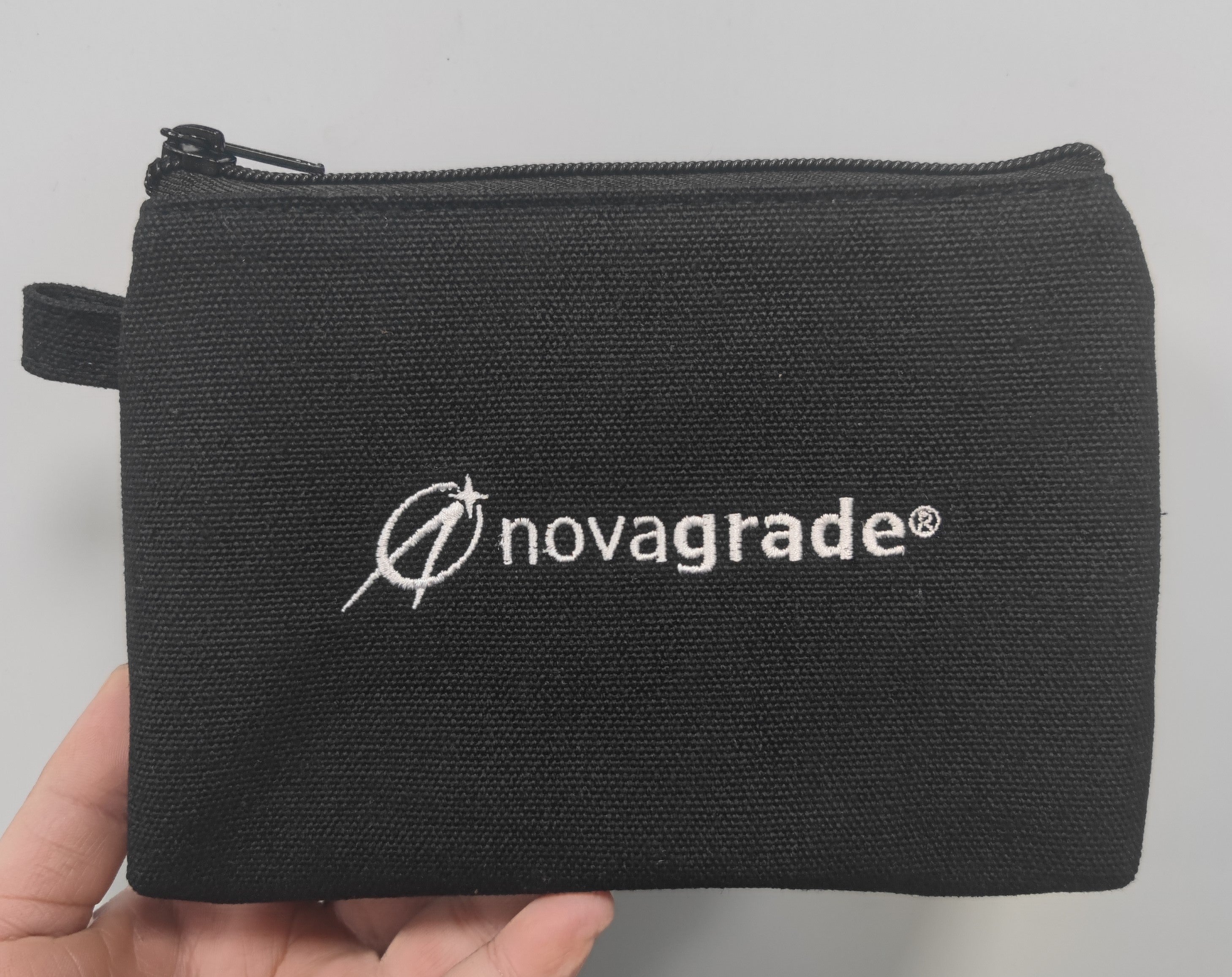 Adaptateur universel Novagrade standard pour smartphones
